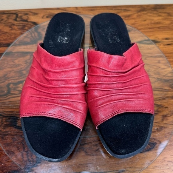 Munro Kala Slide Sandal - Red Leather - size 6 - Picture 1 of 15